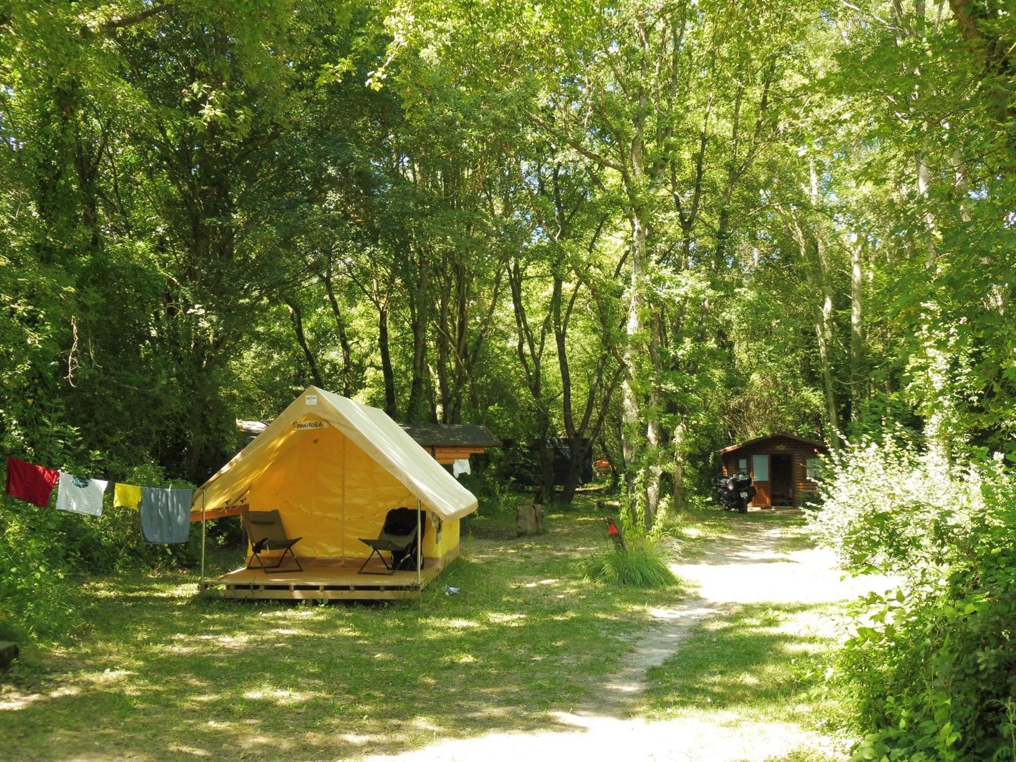 Camping La Vaugelette - Drome Montclar-sur-Gervanne 외부 사진